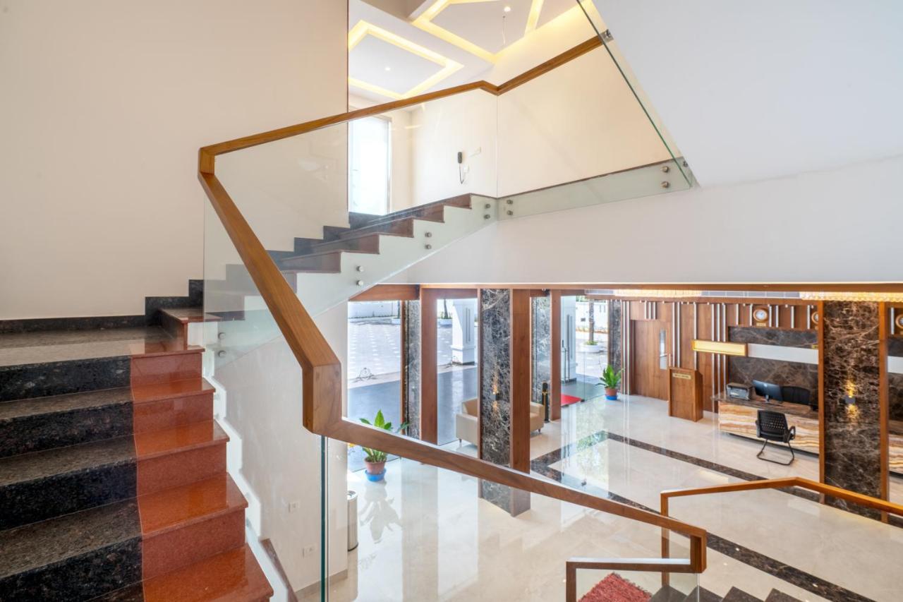 Hotel Panoramic Kochi Kültér fotó