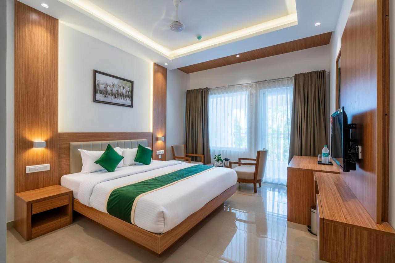 Hotel Panoramic Kochi Kültér fotó